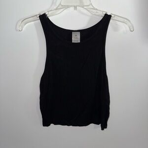 Classic Black Sleeveless Crop Top